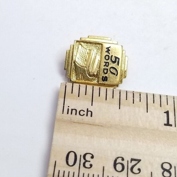 Vintage 50 Words a Minute Typing Award Pin, Gold Tone Brooch, Retro Estate - Picture 4 of 5